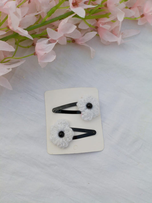 White Colour Crochet Flower Hair Pin